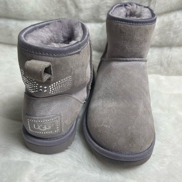 UGG Classic Mini crystal bow bling light gray suede boots size 6 - Picture 1 of 13